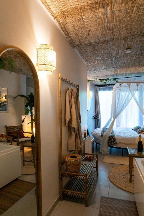 Bali Serenity Balneo Et Lit Rond Lagnieu エクステリア 写真
