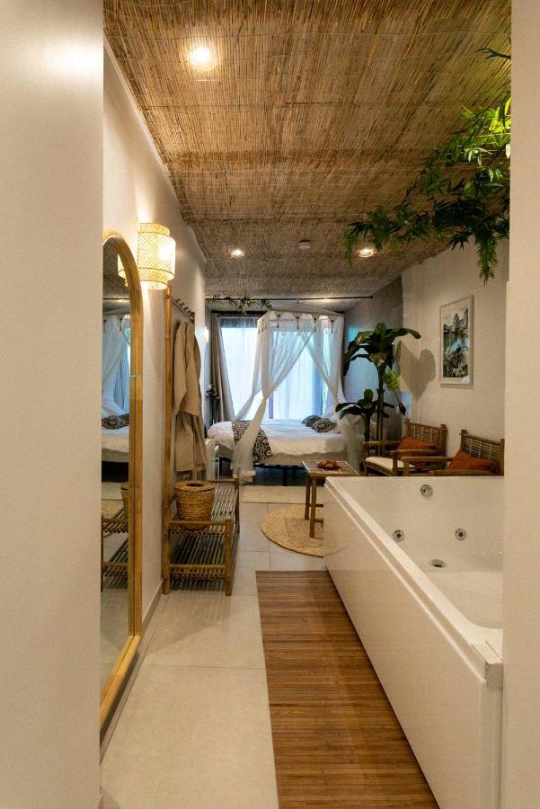 Bali Serenity Balneo Et Lit Rond Lagnieu エクステリア 写真